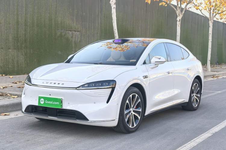 Used Hima Luxeed R7 2024 All-Electric 736 km Ultra
