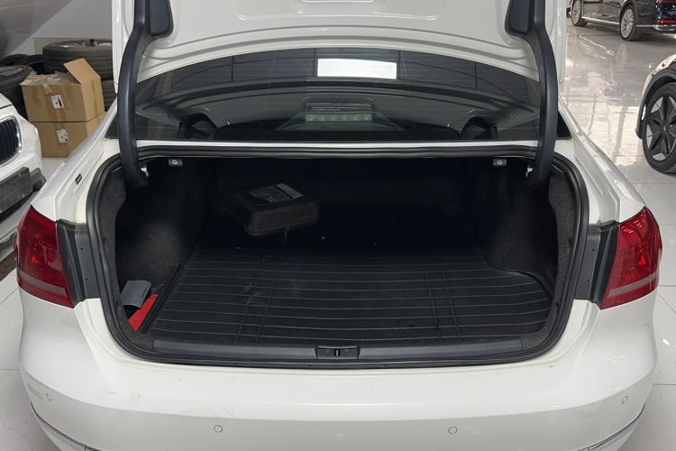 Used Volkswagen Passat 2014 1.8TSI DSG Prestige Navigation Edition