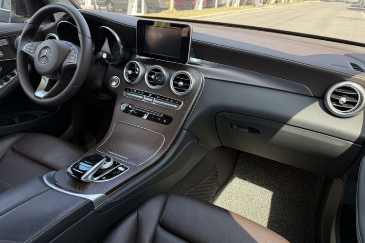 Used Mercedes-Benz GLC 2018 GLC 300 4MATIC Sport Edition
