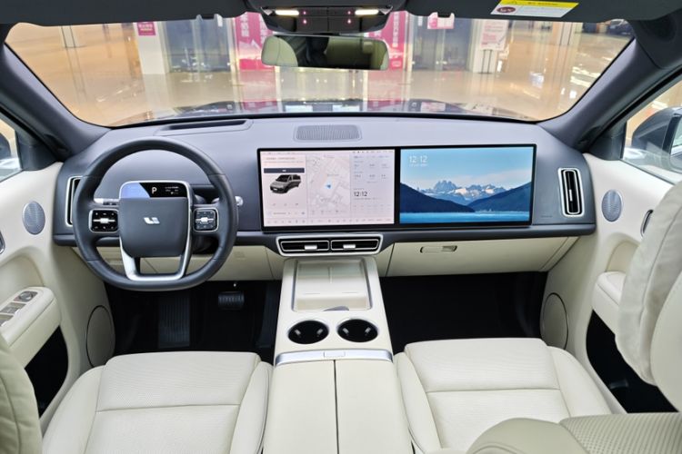 Used Li Auto L8 2023 Pro Model