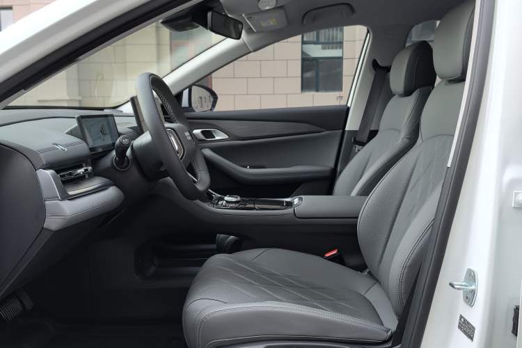 Used Geely Galaxy Galaxy A7 2025 Model EM-i 70km Luxury Edition