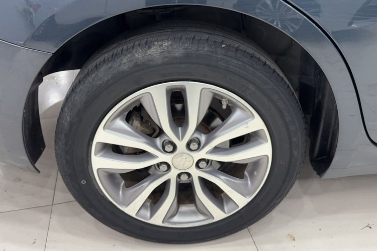 Used Buick GT 2021 Revised Version 1.3T Automatic Mild Hybrid Elite Edition Exterior 4