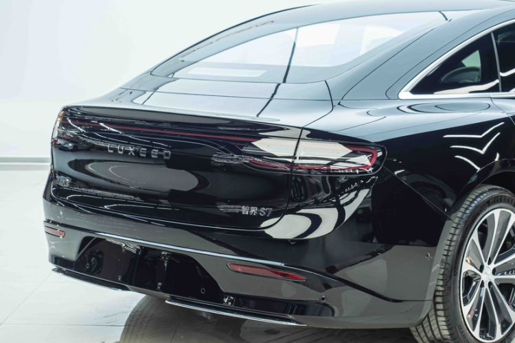 Used Hima Luxeed S7 2024 Pro Model Exterior 3