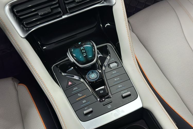 Used BYD Song PLUS New Energy 2021 DM-i 110KM Flagship PLUS Interior 12