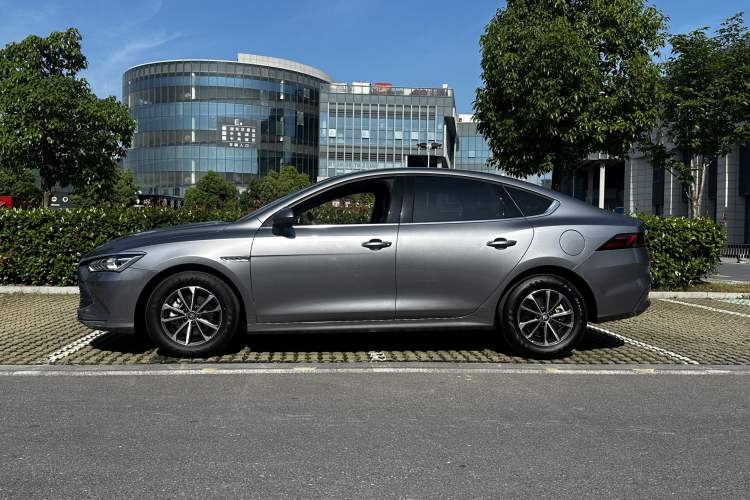 Used BYD Qin PLUS 2024 HONOR Edition DM-i 55KM Leading Model