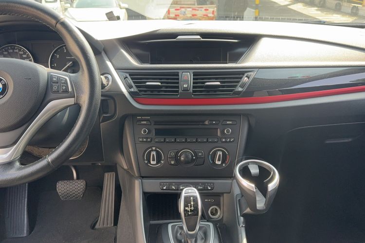 Used BMW X1 2015 sDrive18i Fashion Upgrade Edition
