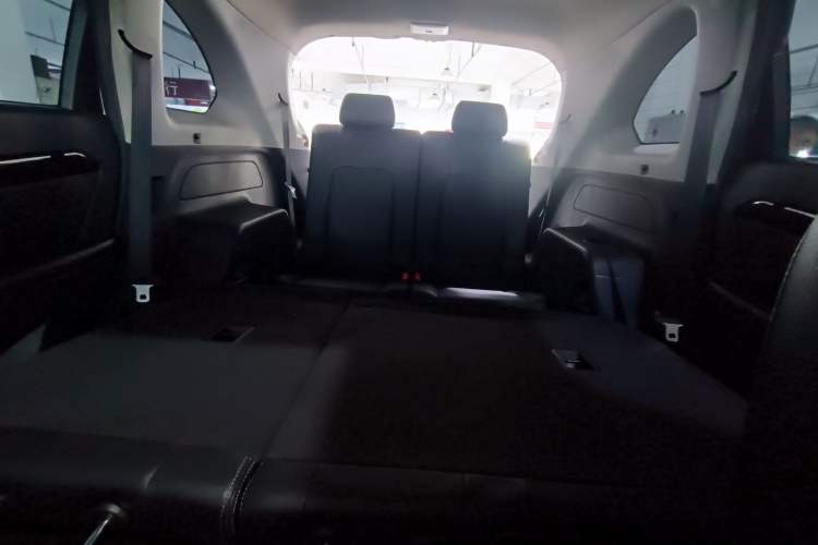 Used Chevrolet Captiva 2014 2.4L Two-Wheel Drive Urban Version 7 Seats
