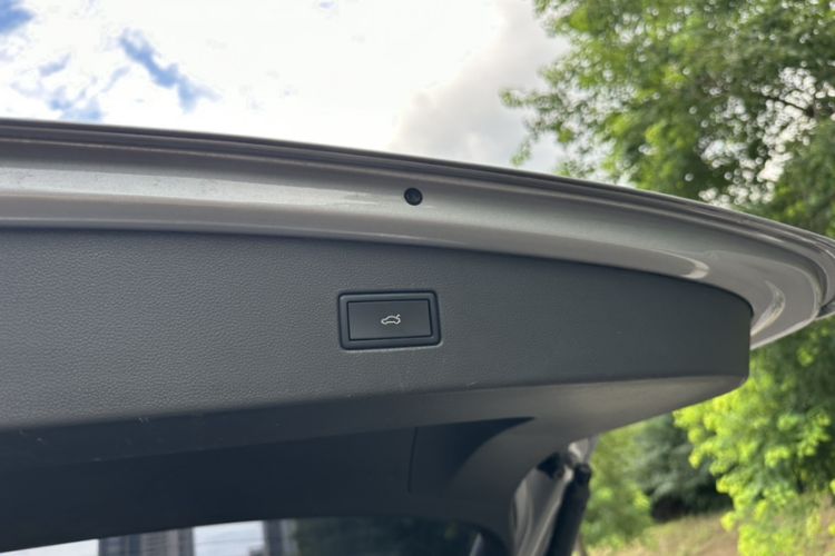 Used Volkswagen Tiguan L 2022 330TSI Automatic Two-Wheel Drive R-Line Enhanced Edition