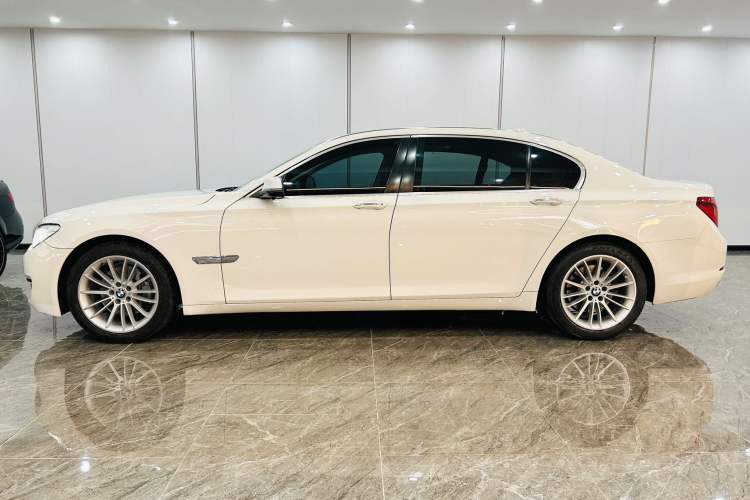 Used BMW 7 Series 2013 740Li Leading Model