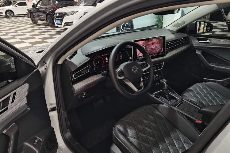 Used Volkswagen Sagitar 2023 280TSI DSG Excellence Plus Edition Left Front Seat