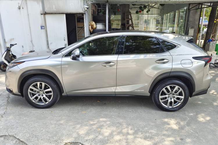 Used Lexus NX 2015 300h All-Wheel-Drive Fēngzhì Edition
