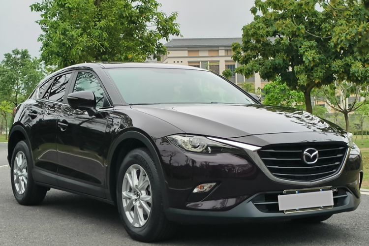 Used Mazda CX-4 2018 2.0L Automatic Two-Wheel Drive Blue Sky Dynamic Version China V Standard Exterior 6