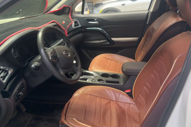 Used GAC Trumpchi GS4 2017 235T Automatic Two-Wheel Drive Luxury Smart Connectivity Version Interior 2