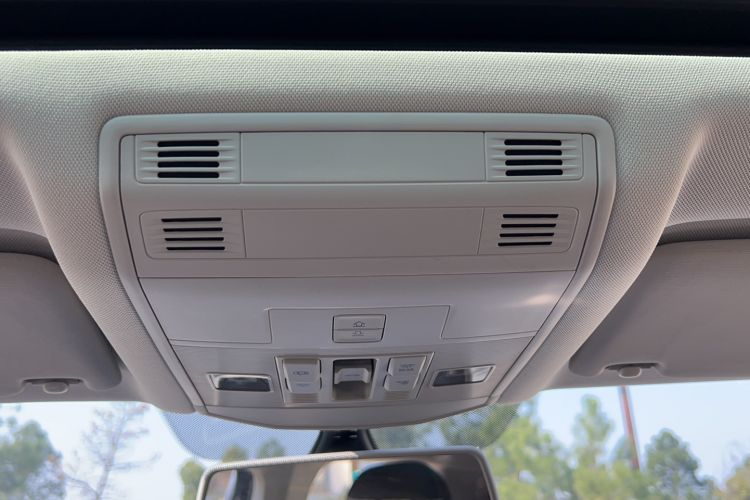 Used Volkswagen T-ROC 2021 280TSI DSG Two-Wheel Drive Comfort Connect Edition