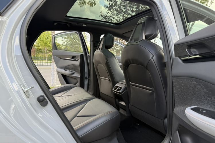 Used Changan UNI-V 2022 1.5T Smart Navigation Version
