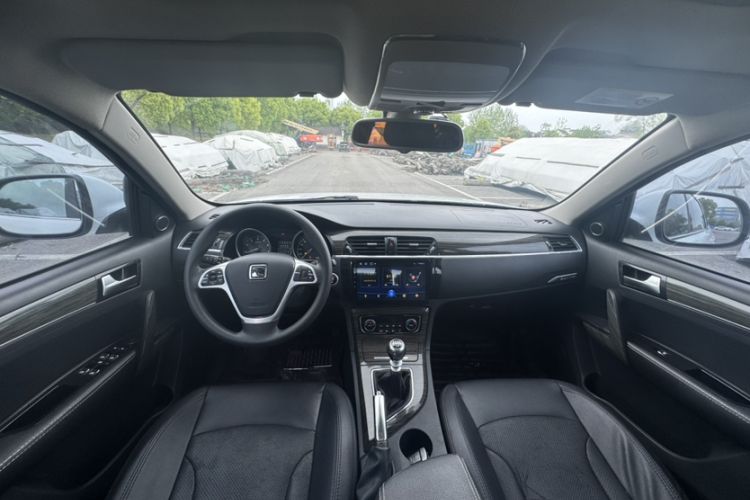 Used Zotye T600 2015 1.5T Manual Luxury Model Interior 7