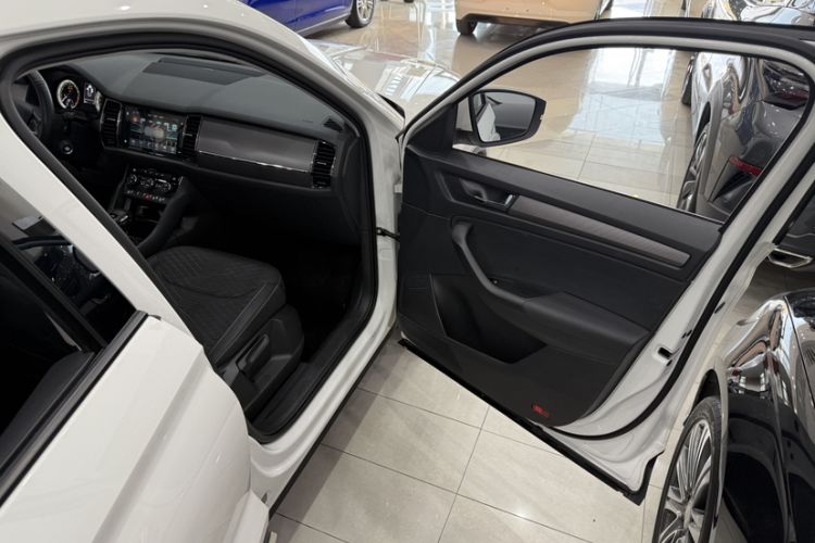 Used Skoda Kodiaq 2018 Facelifted TSI330 5-Seater Two-Wheel-Drive Comfort Edition