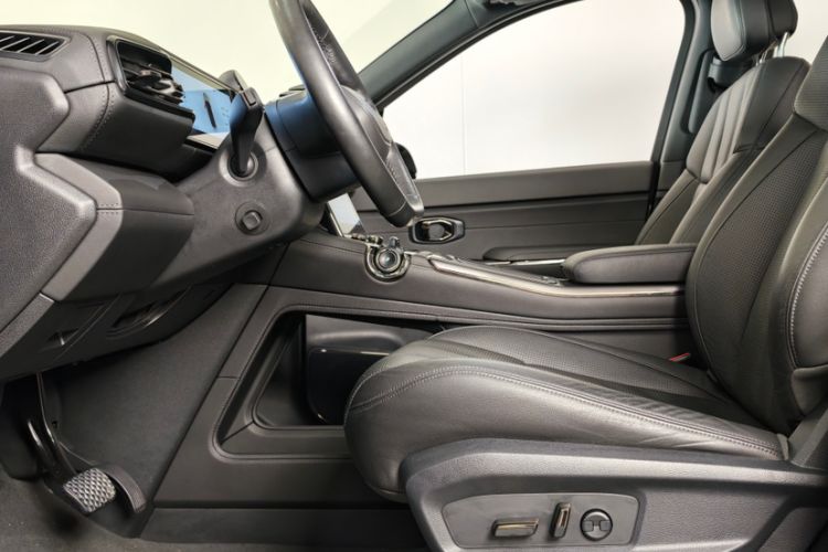 Used Nio ES8 2020 580 km Range Six-Seater Version Left Front Seat