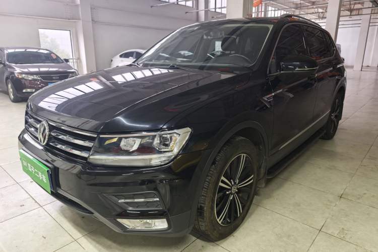 Used Volkswagen Tiguan L 2019 Updated Version 330TSI Automatic Two-Wheel Drive Panoramic Comfort Edition China VI Standard