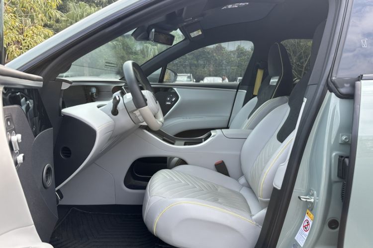 Used Avatr 11 2023 Long-Range Single-Motor Version 5 Seats