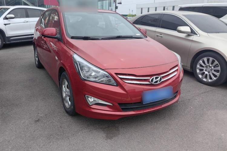 Used Hyundai Verna Ray 2014 1.4L Automatic GLX
