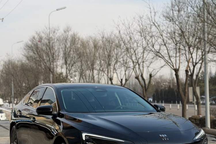 Used Buick LaCrosse 2025 28T Platinum Edition
