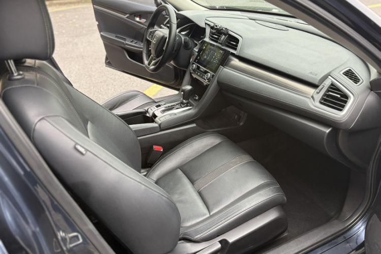 Used Honda Civic 2019 220TURBO CVT Power Edition China VI Emission Standard Interior 5