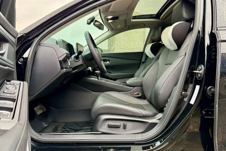 Used Honda Inspire 2025 260TURBO Elegant Edition