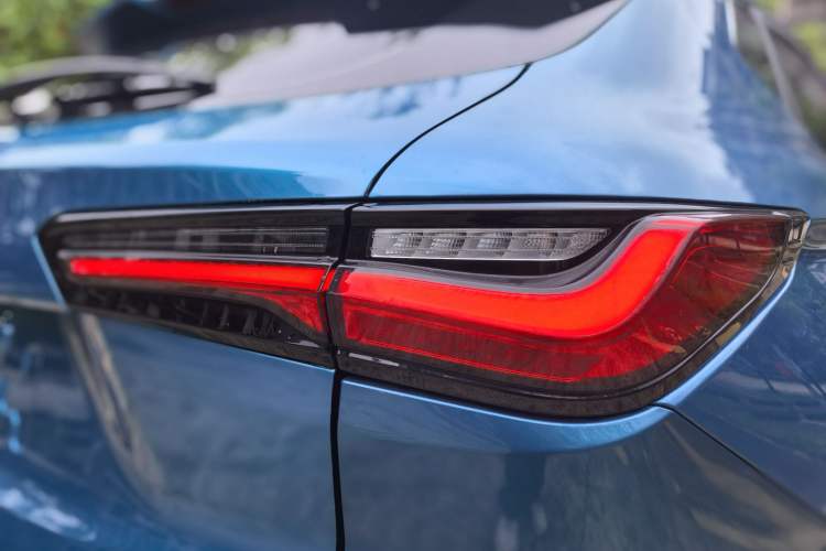 Used CHANGAN OSHAN X5 2021 1.5T DCT Prestige Edition Exterior 11