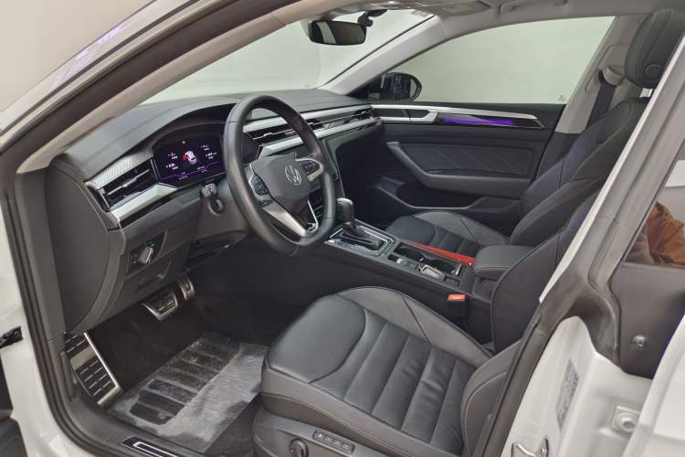 Used Volkswagen FAW-Volkswagen CC 2023 Hunting Vehicle 380TSI Hunter's Heart Edition Interior 2