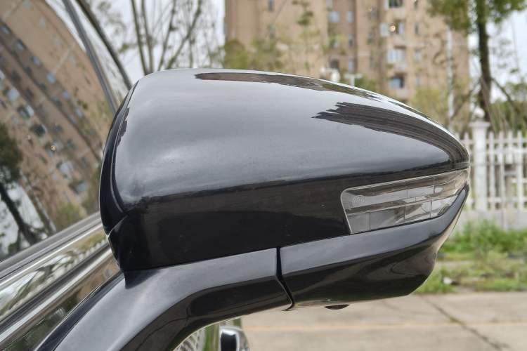 Used Hongqi HS5 2022 Facelifted Version 2.0T Smart Connect Flagship All-Wheel-Drive Edition Exterior 9