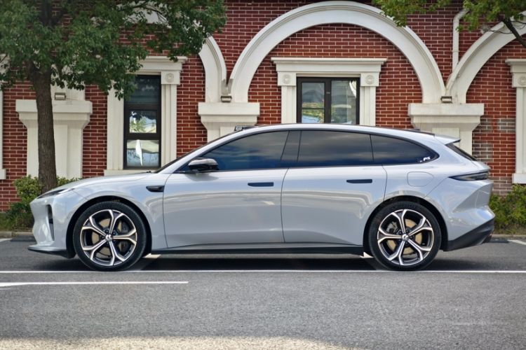 Used Nio ET5T 2025 75 kWh Touring