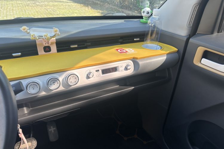 Used Wuling Hongguang MINIEV 2022 GAMEBOY 200km Play Edition with Lithium Iron Phosphate