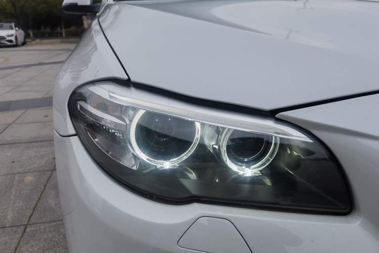 Used BMW 5 Series 2017 520Li Elegant Edition
