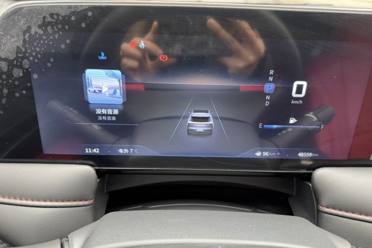 Used Venucia V 2022 260T Black Horse Edition · Idol