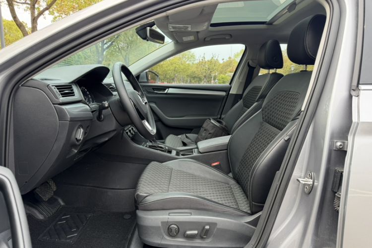 Used Skoda Superb 2016 TSI280 DSG Innovation Edition