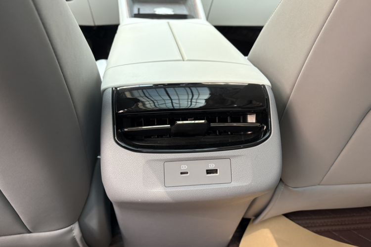 Used Dongfeng eπ eπ007 2024 Pure Electric 540 All-Wheel Drive Max Edition