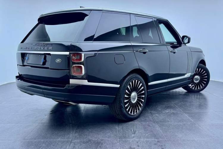 Used Land Rover Range Rover 2022 3.0 L6 360 PS Grand Edition
