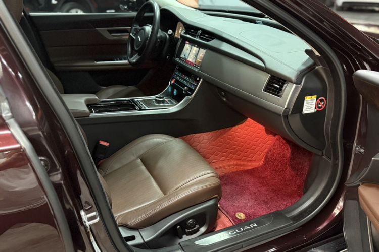 Used Jaguar XFL 2018 XFL 2.0T 250 PS Premium Edition