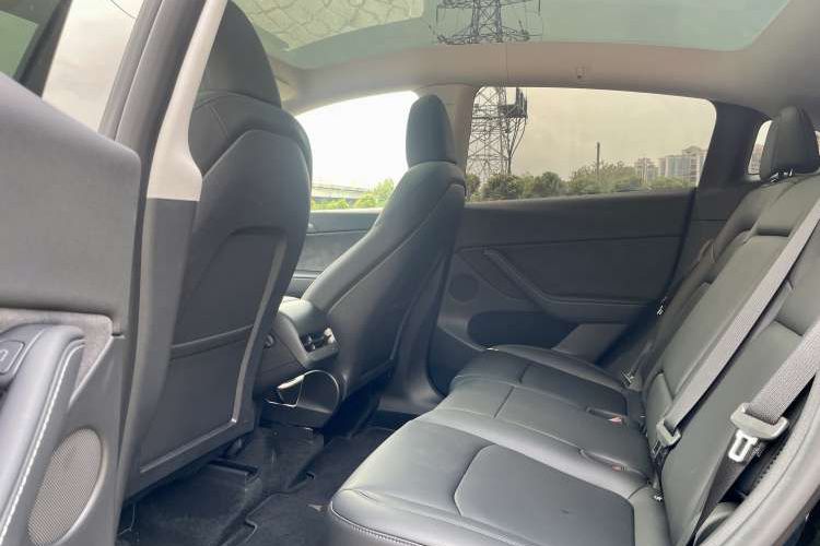 Used Tesla Model Y 2023 Rear-Wheel-Drive Version