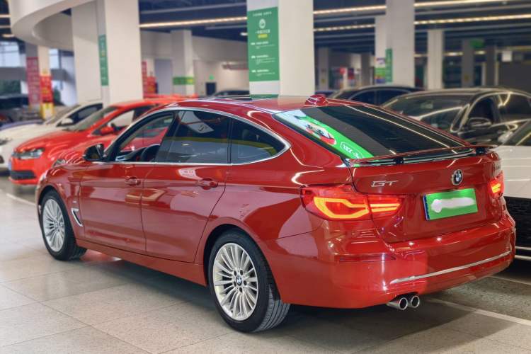 Used BMW 3 Series GT 2017 320i Luxury Design Package