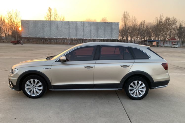 Used Volkswagen C-TREK 2018 1.5L Automatic Fashion Model
