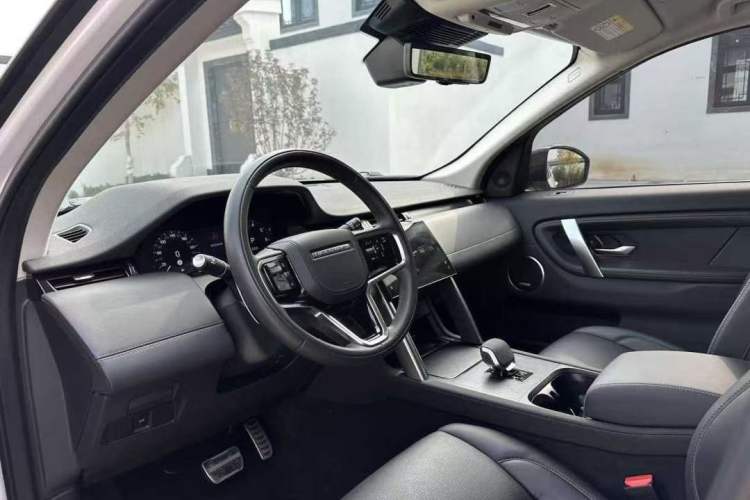 Used Land Rover Discovery Sport 2024 Luxury Custom Edition
