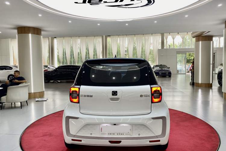 Used SOL E10X 2021 302 km Range Luxury Version 31.4 kWh