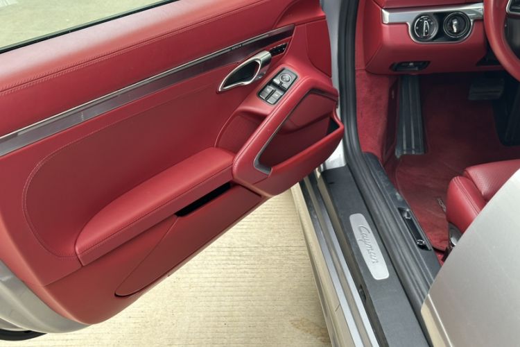 Used Porsche 718 2020 Cayman 2.0T
