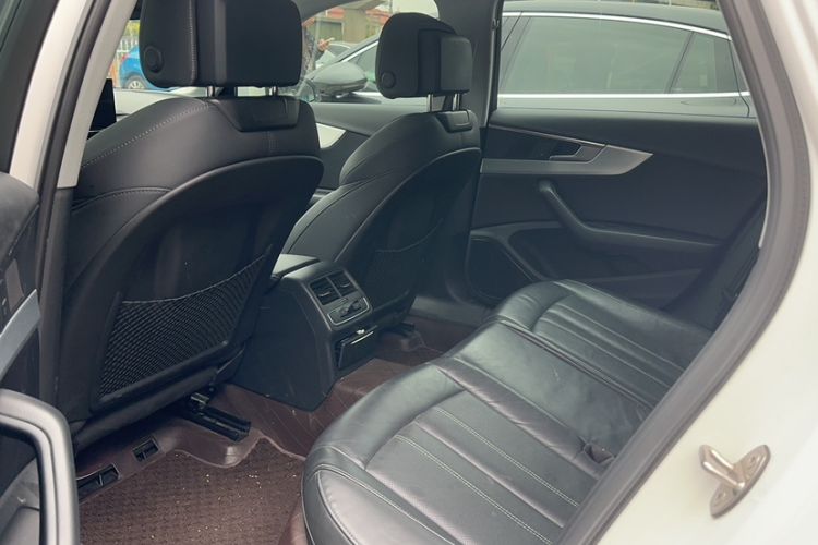 Used Audi A4L 2020 40 TFSI Luxury Dynamic Model Interior 2