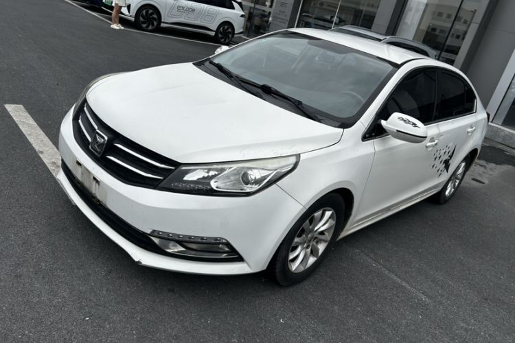 Used Zotye Z500 2015 1.5T Manual Luxury Model
