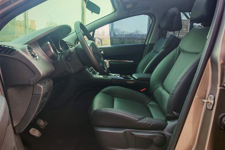 Used Peugeot 3008 2015 2.0L Manual Classic Edition
