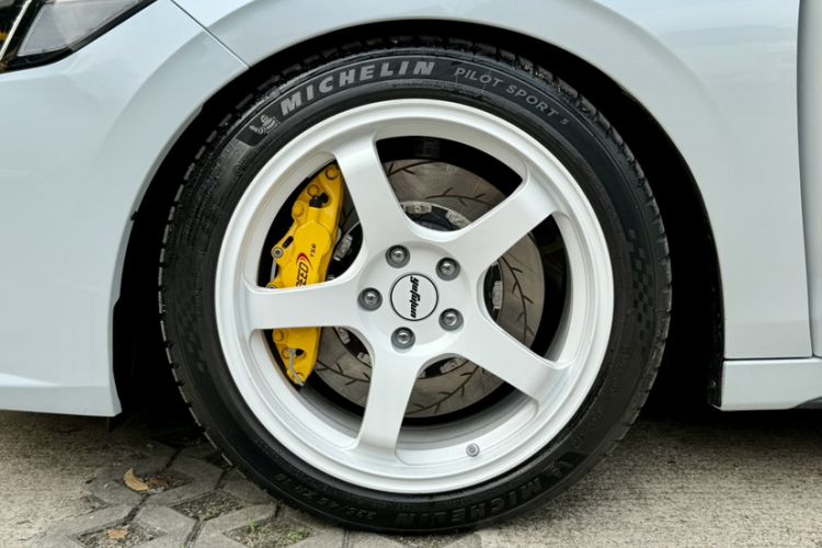 Used Honda Civic 2023 HATCHBACK 2.0L eHEV Extreme Control Edition Exterior 7