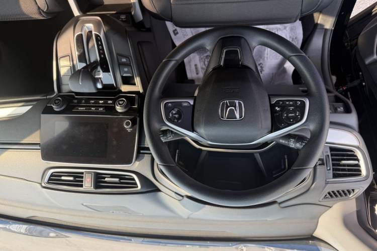 Used Honda CR-V 2021 240TURBO CVT Two-Wheel Drive Urban Edition Interior 2